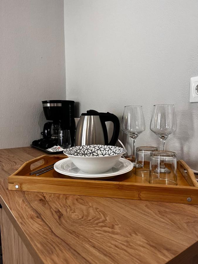 Orfeas Luxury Rooms & Studio Skopelos stad Exteriör bild